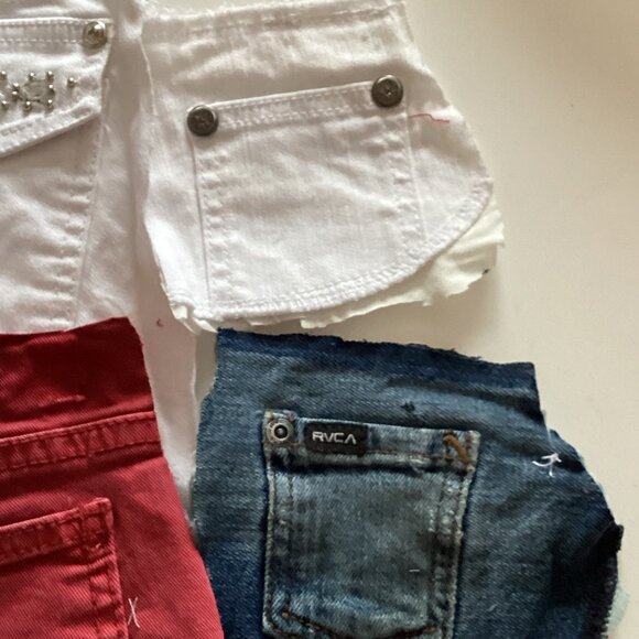 A Bundle of Denim Scraps Recycling Fabric Material Quilting Sewing Jean Pockets - Picture 6 of 12